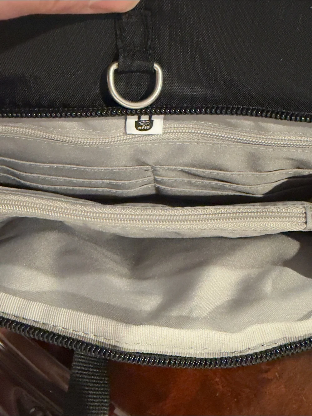 baggallini Black Crossbody Bag - Unisex Everyday Organizer Cut resistant